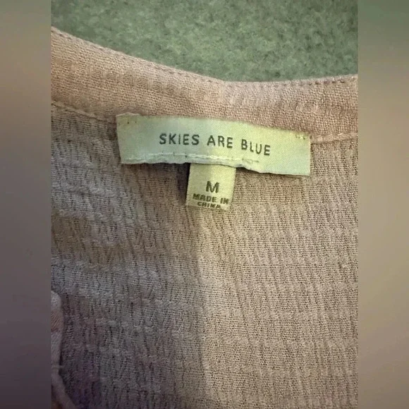 Skies are blue lilac sleeveless blouse size M - Picture 5 of 7